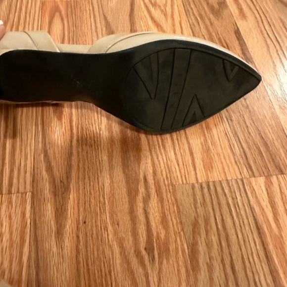 Life stride taupe heels - Picture 4 of 5